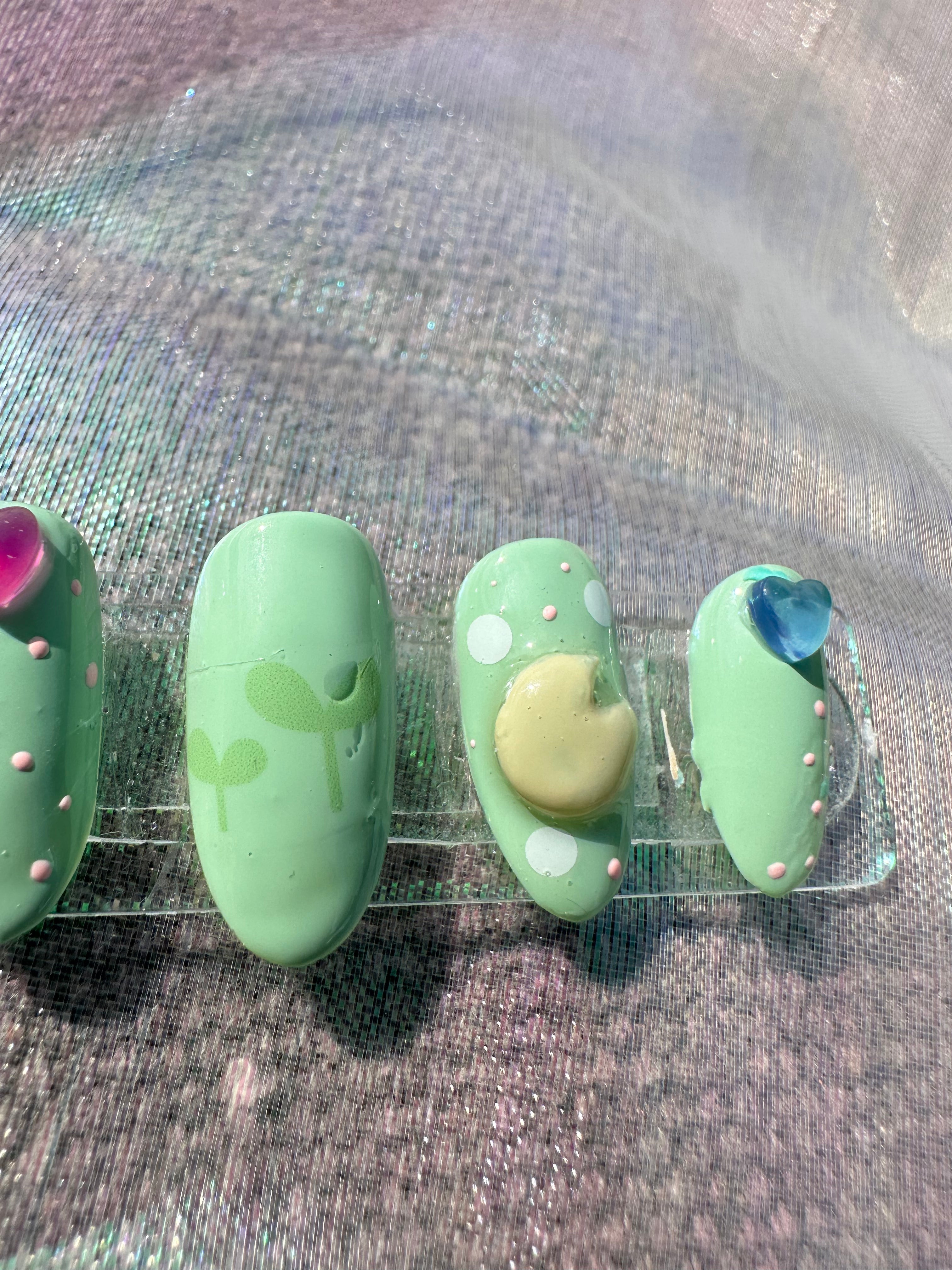 🐸 UV Activated Froggy Press On Nail Set 🐸