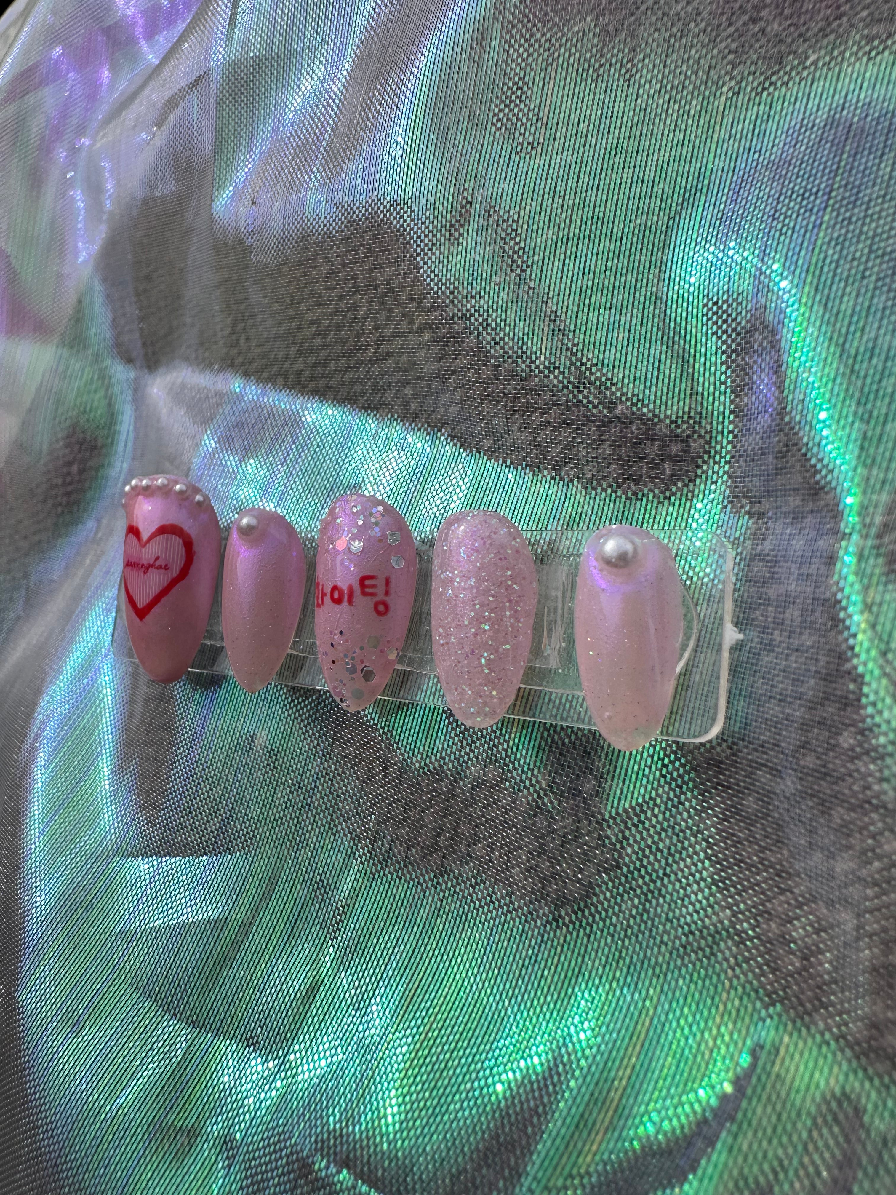 ✨ 💗 Saranghae Korean Pop Culture Press On Nail Set 💗 ✨