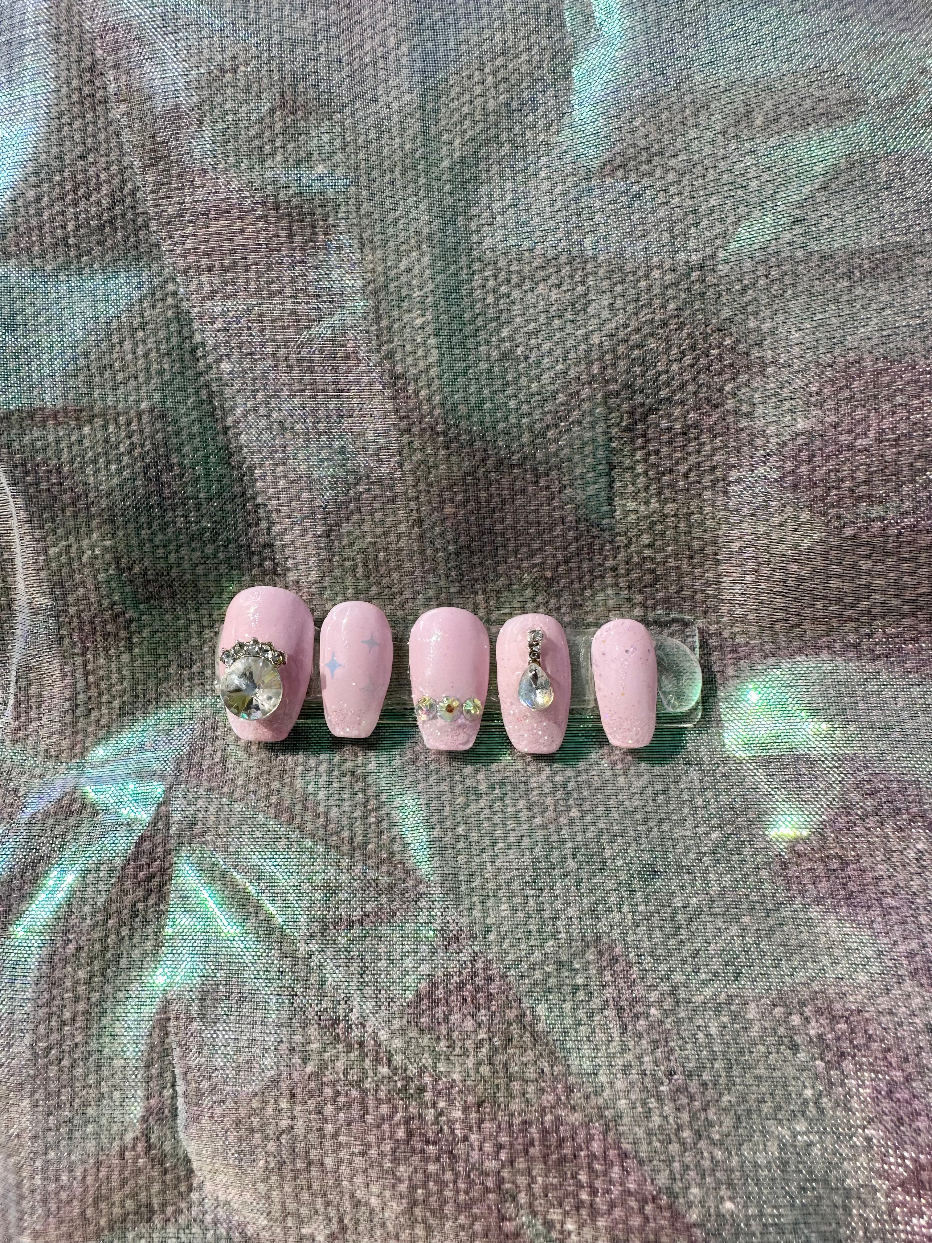 👑 HANDPAINTED PRINCESS SYDNEY NAIL SET 👑