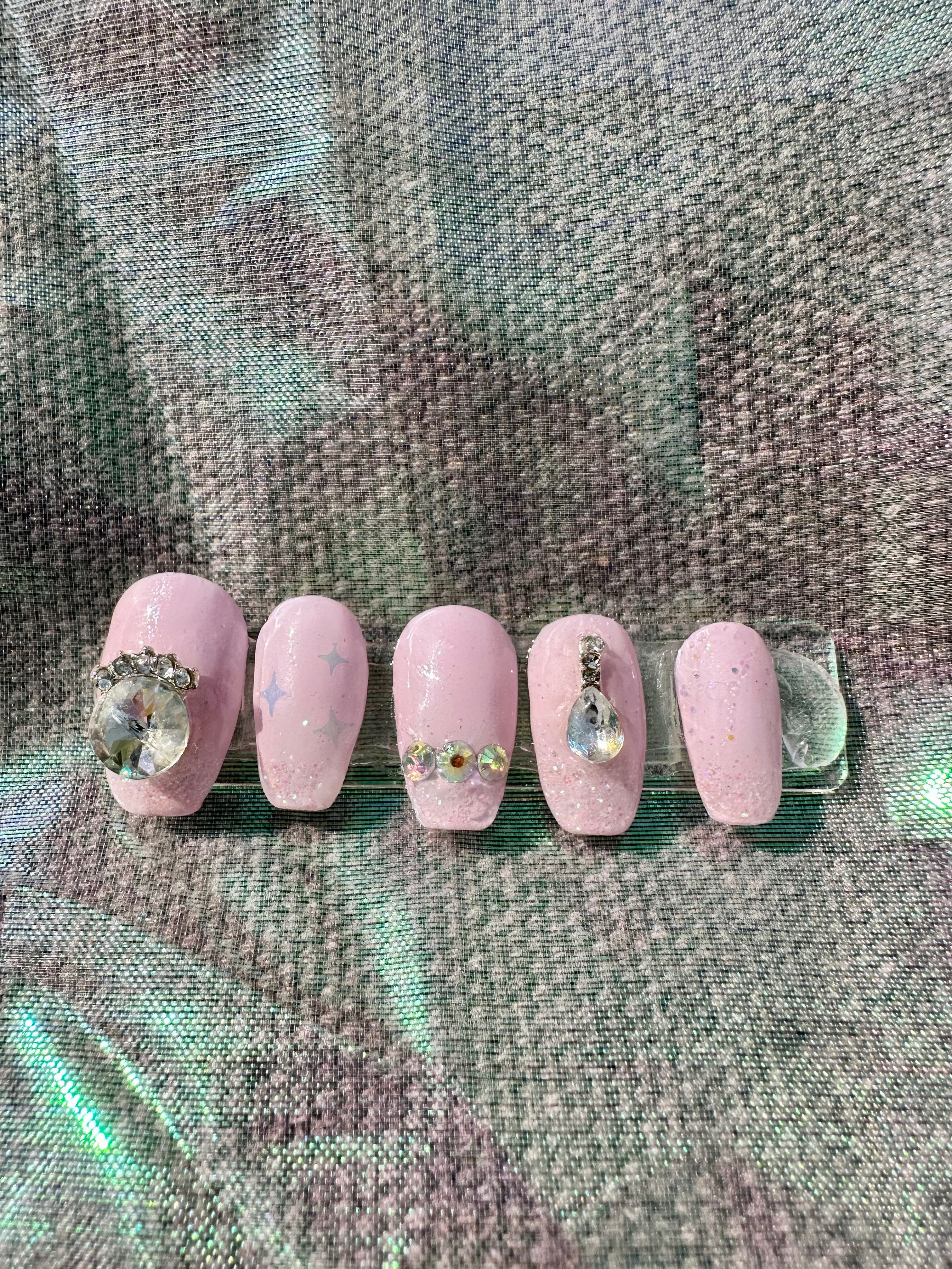 👑 HANDPAINTED PRINCESS SYDNEY NAIL SET 👑