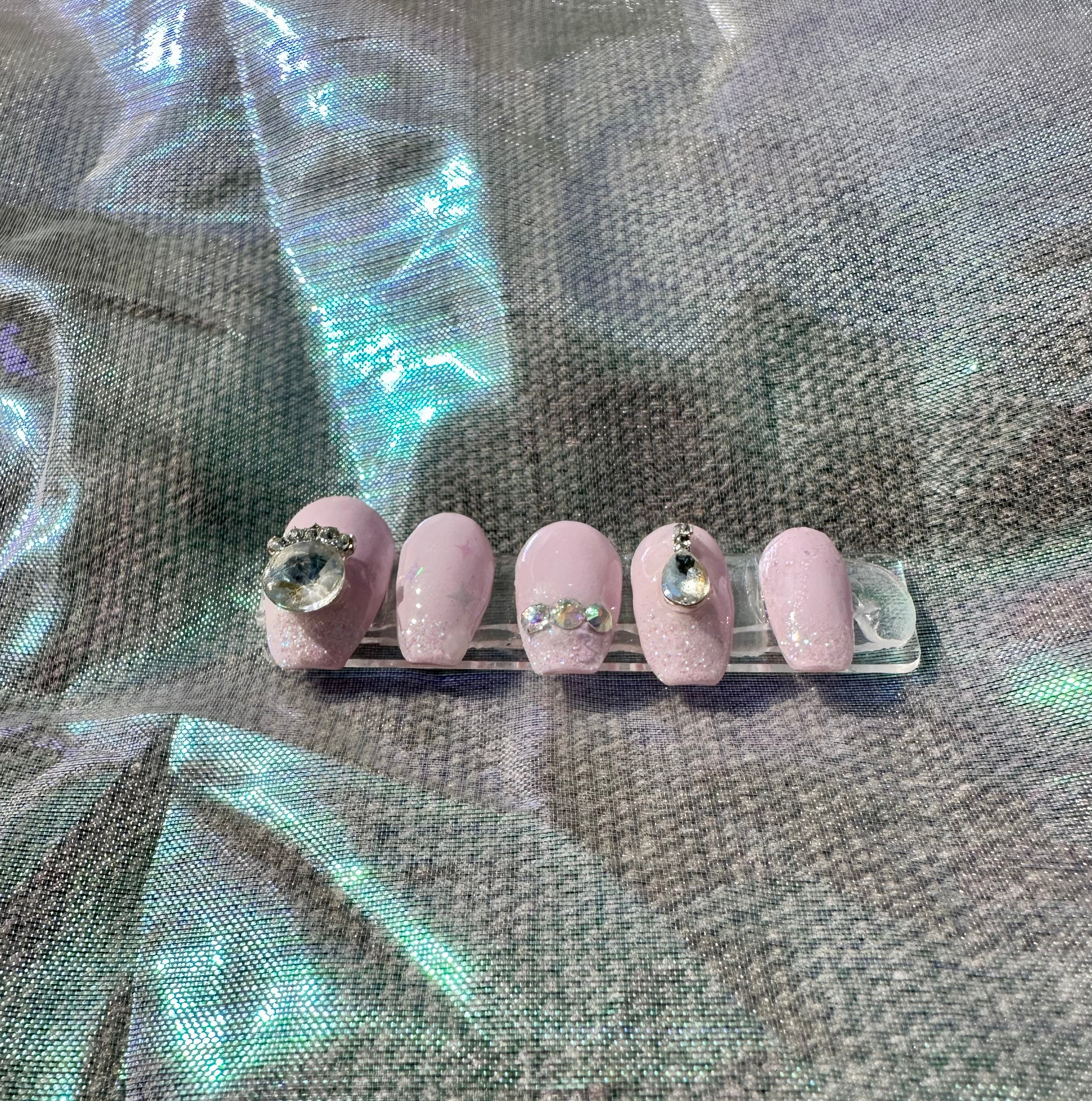 👑 HANDPAINTED PRINCESS SYDNEY NAIL SET 👑